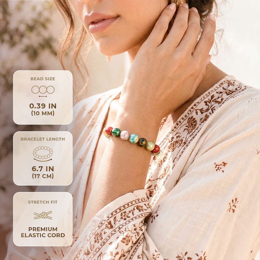 A woman wearing a beaded stretch bracelet with green, red, white, and black beads. The image includes three informational boxes detailing the bracelet's size (0.
